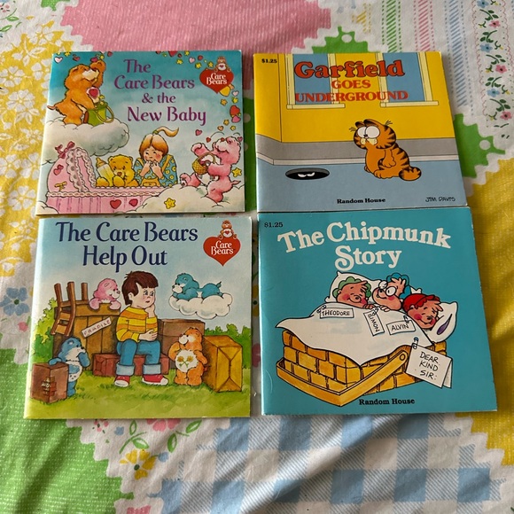 1980s Vintage Care Bears, Chipmunks, and Garfield Books - Picture 1 of 4